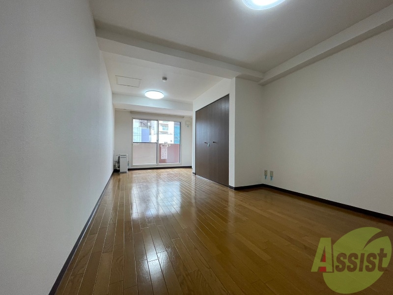 居室・リビング　広くてキレイなお部屋が広がっていて、充実した生活が送れそう。