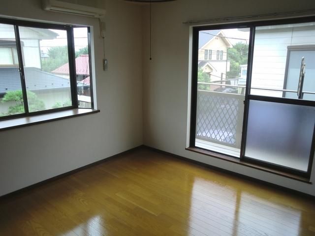 居室・リビング　★最上階角部屋2面採光★