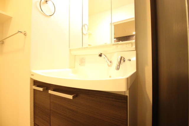 洗面設備　※別室の参考写真の為、現況優先です。