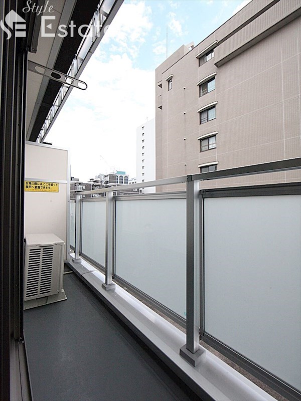 バルコニー　バルコニー