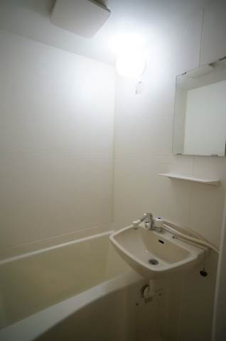 バス・シャワールーム　別号室