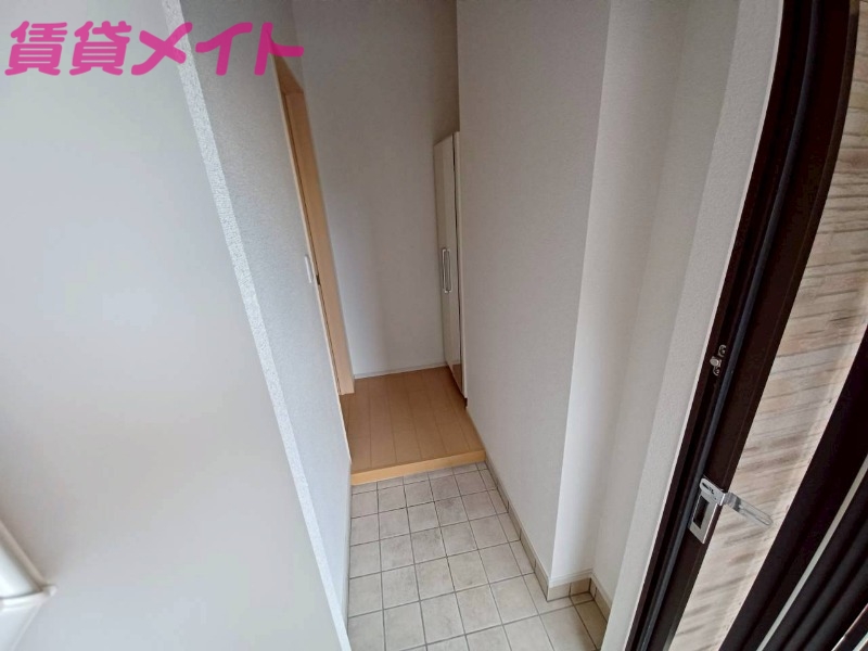 玄関　同型参考写真