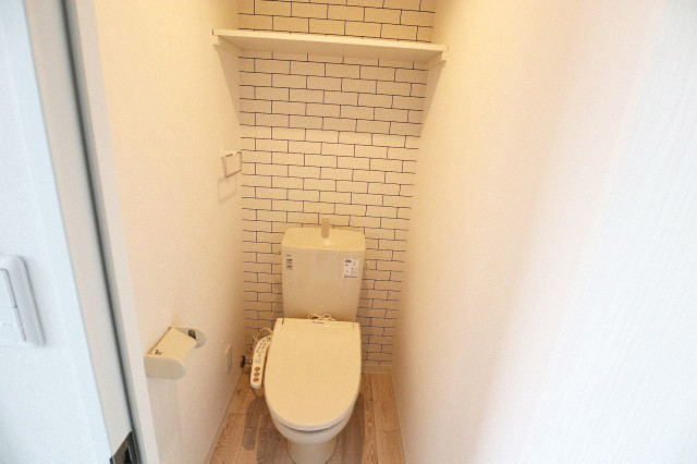 トイレ　ウォシュレット設置済みです！