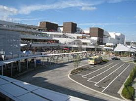 ショッピングセンター　テラスモール湘南（ショッピングセンター）まで1946m