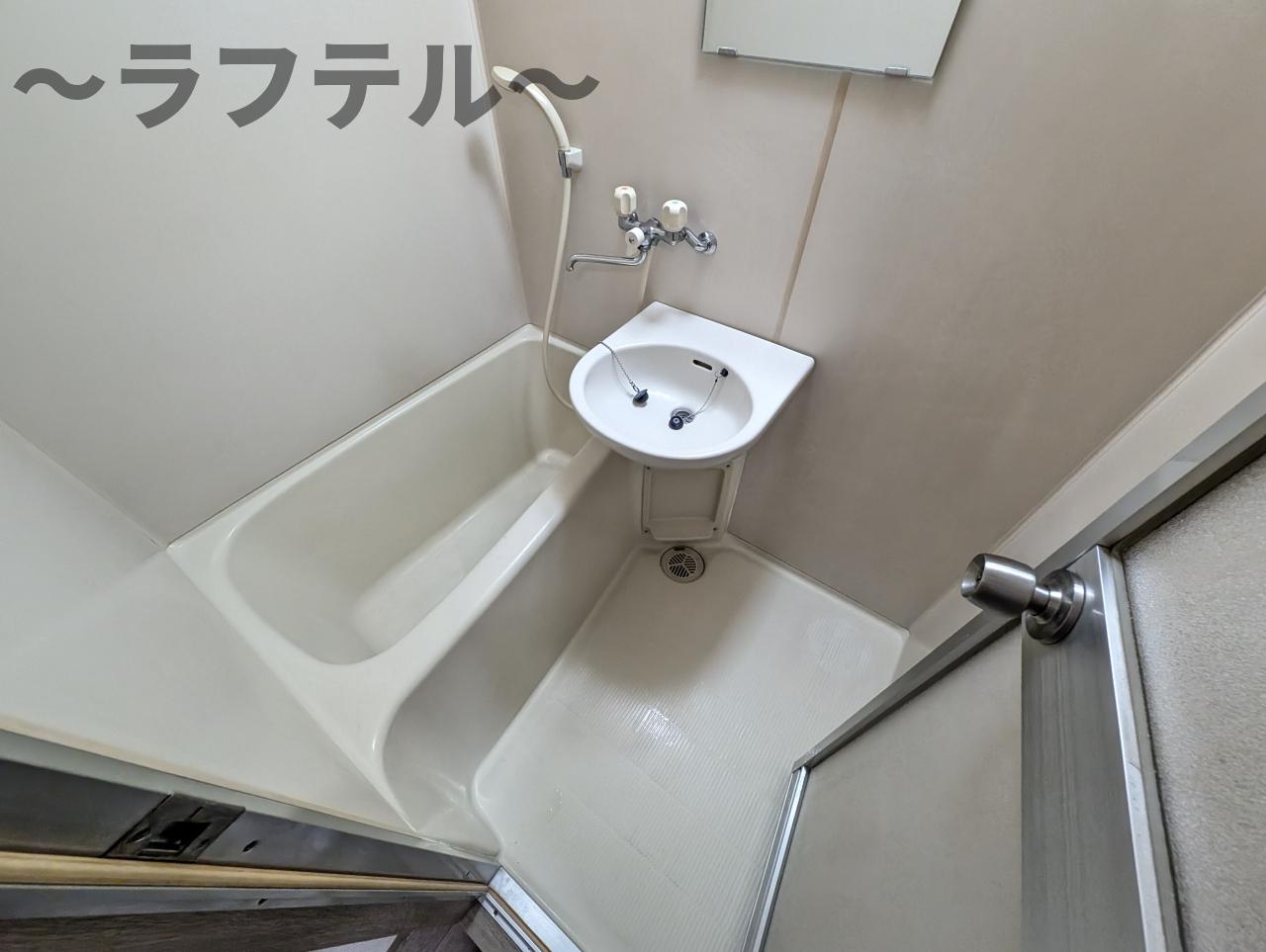 バス・シャワールーム　別号室イメージ写真