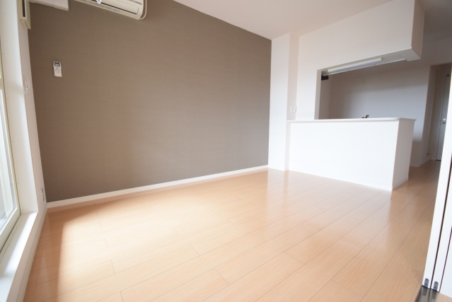 居室・リビング　反転タイプのものです。