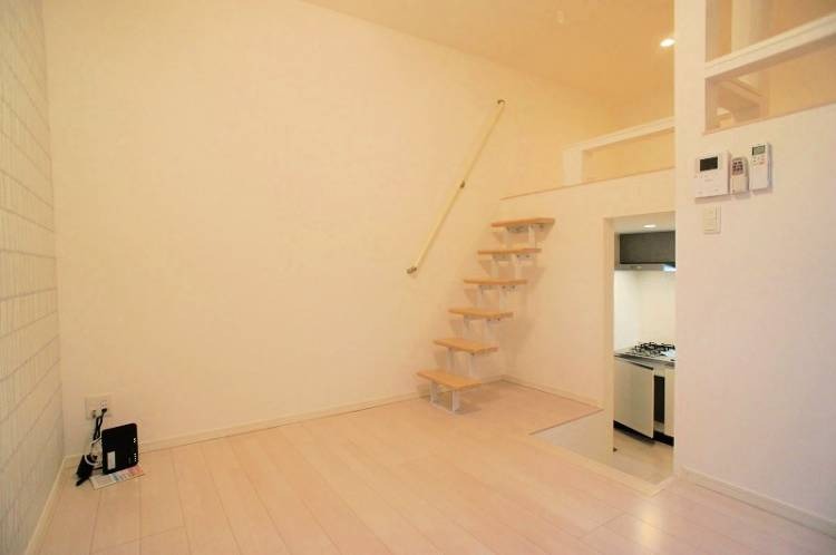 居室・リビング　別号室イメージ