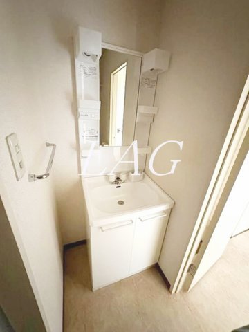 洗面設備　独立洗面台です。