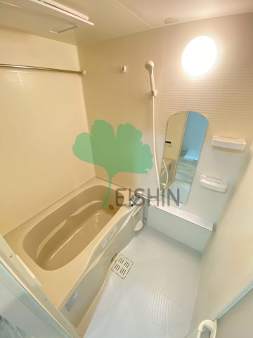 バス・シャワールーム　清潔感のある浴室です！