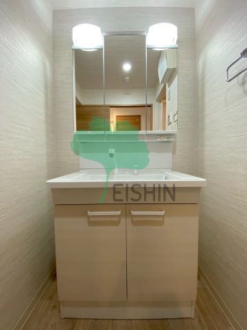 洗面設備　シンプルで使いやすい洗面台です！