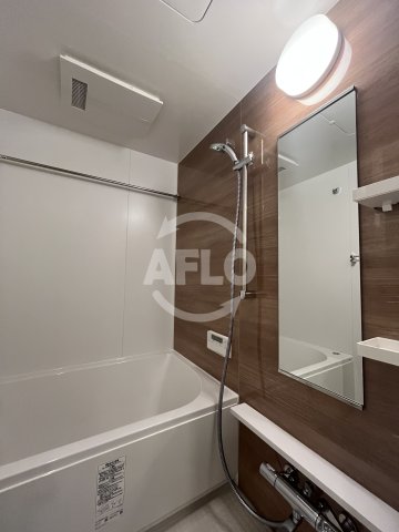 バス・シャワールーム　ザ・パークハビオ塚本　浴室