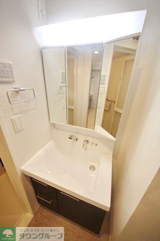 洗面設備　同物件別部屋写真