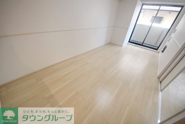 居室・リビング　同物件別部屋写真