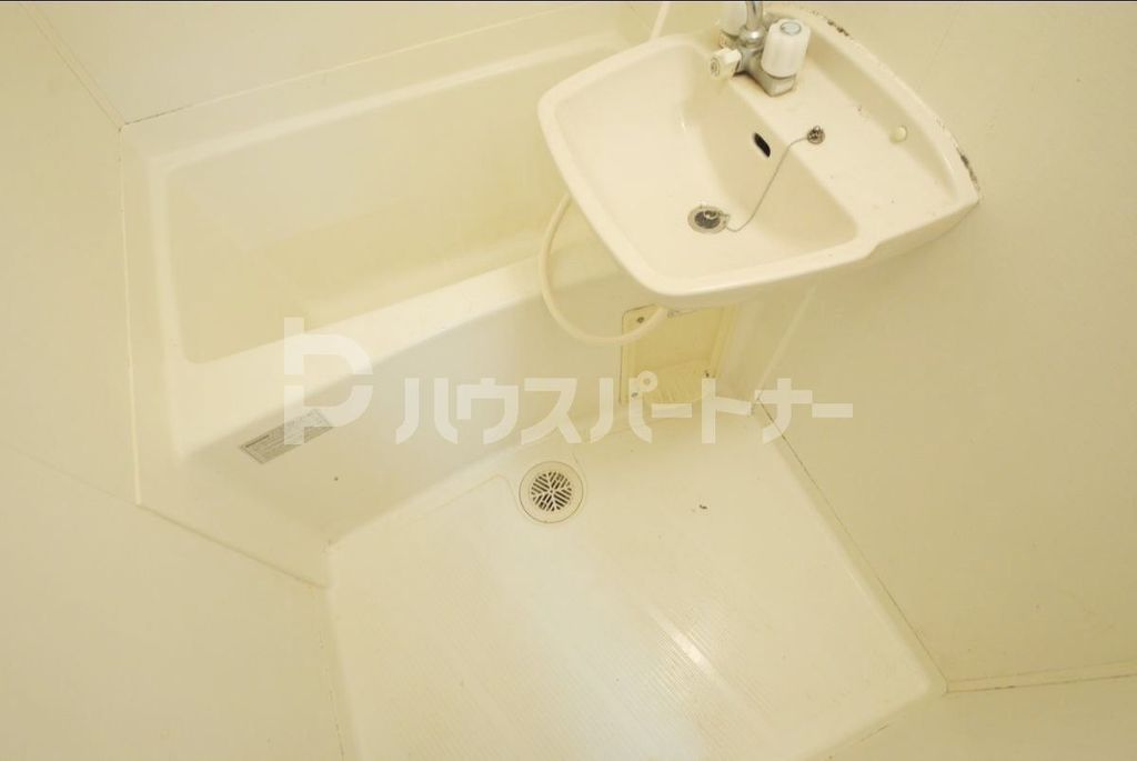 バス・シャワールーム　リフォーム中です。