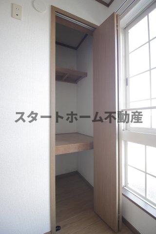 収納　たっぷりとした収納スペースです