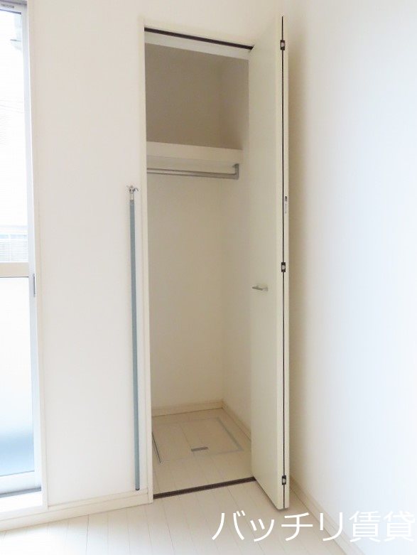 収納　同型タイプの為、現状を優先いたします