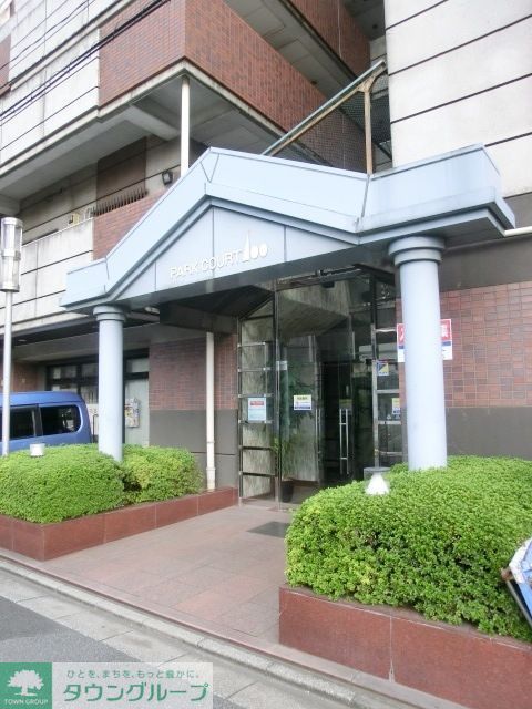 エントランス　重厚なエントランス