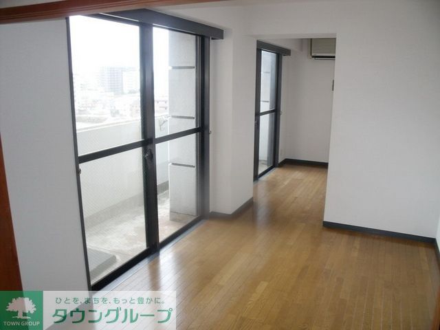 バルコニー　日当たり良好のダイニングです