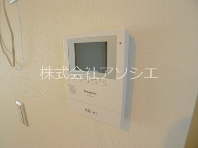 セキュリティ　TVモニター付きインターホン