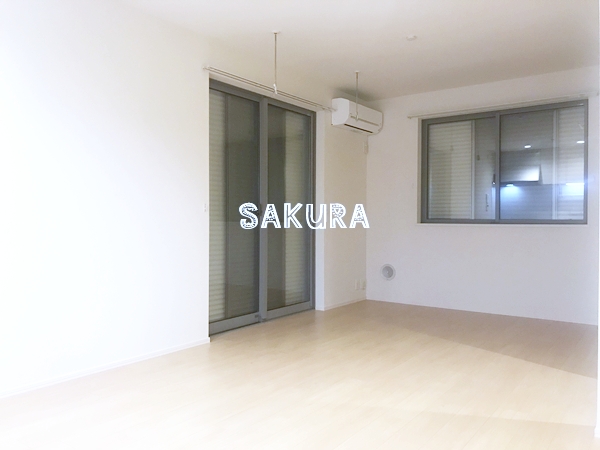 その他設備　室内エアコン付き♪