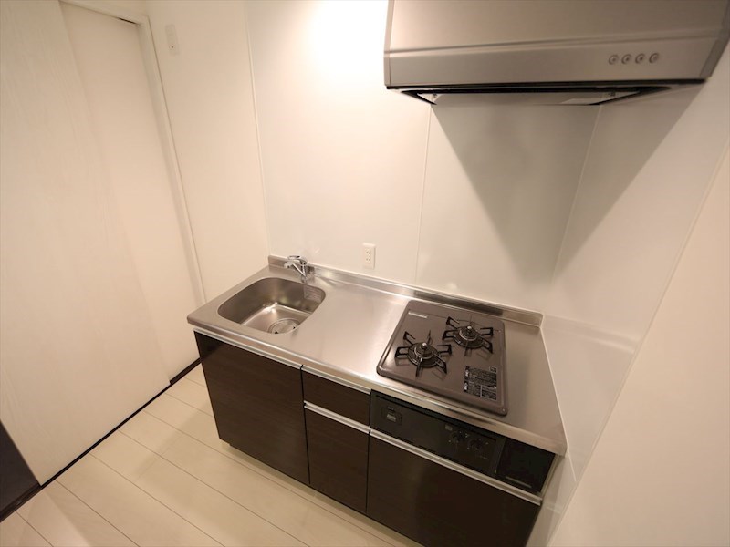 キッチン　システムキッチン（ガス2口コンロ付）