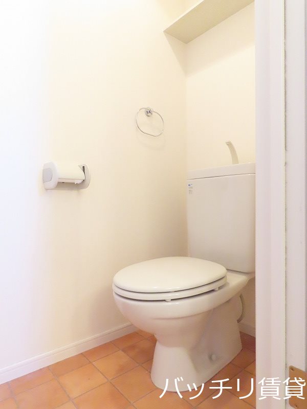 トイレ　別号室イメージの為、現状を優先致します。