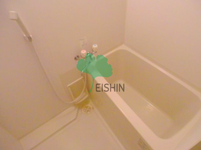 バス・シャワールーム　清潔感のある浴室です！