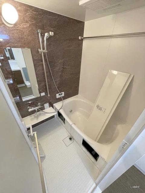 バス・シャワールーム　同室タイプイメージ写真