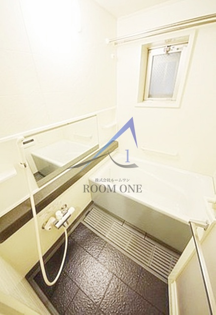 バス・シャワールーム　お風呂です。