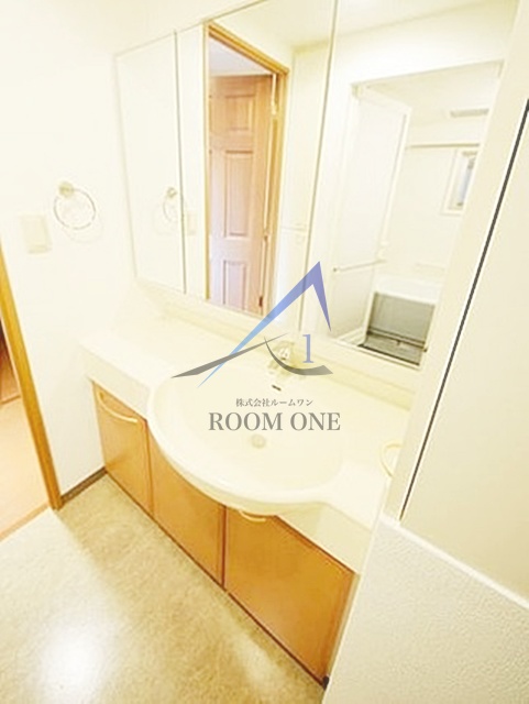 洗面設備　洗面台です。