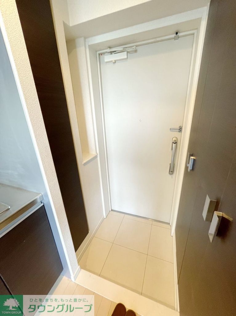 玄関　お部屋探しは株式会社　タウンハウジング　までお気軽にお問合…