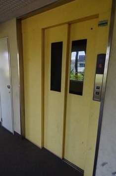 ロビー