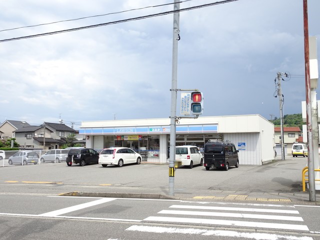 コンビニ　ローソン金沢山科店（コンビニ）まで427m