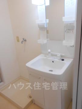 洗面設備　洗髪洗面化粧台