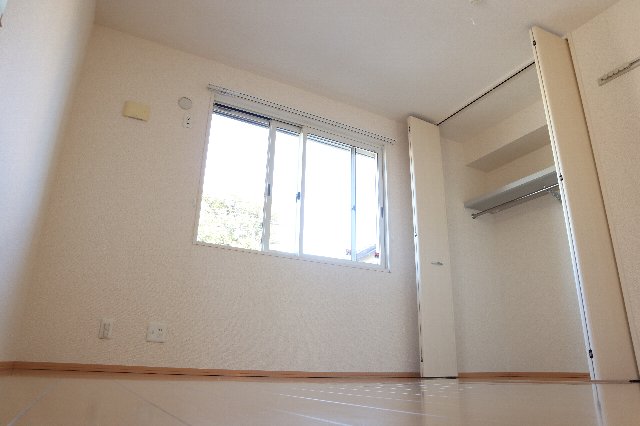 その他　きれいな洋室です