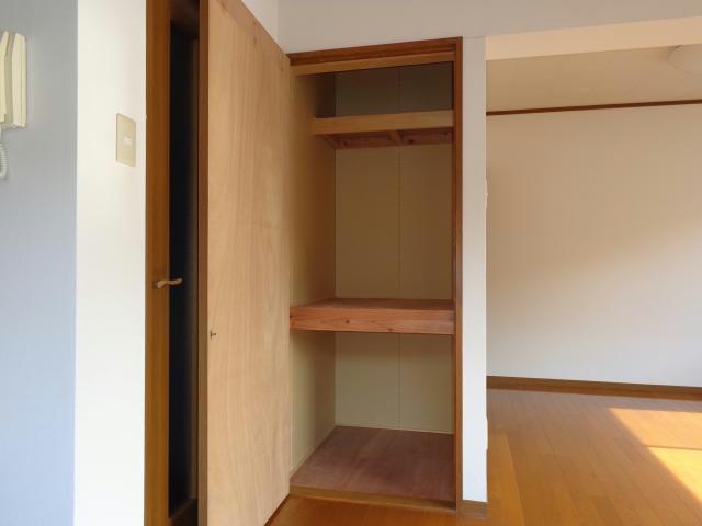 収納　201