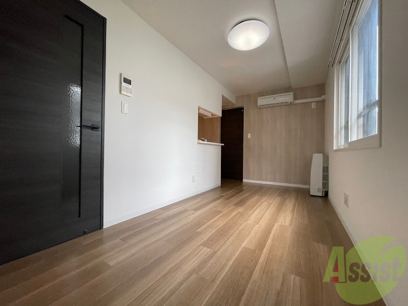 居室・リビング　広くてキレイなお部屋が広がっていて、充実した生活が送れそう。
