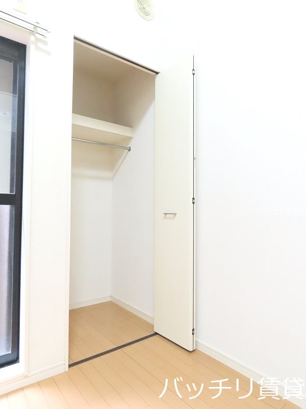 収納　別号室タイプの為、現状を優先致します。