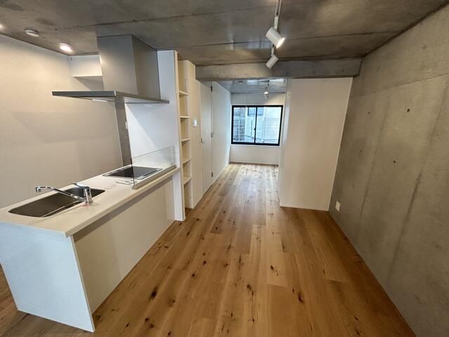 居室・リビング　クレストアベニュー祐天寺
