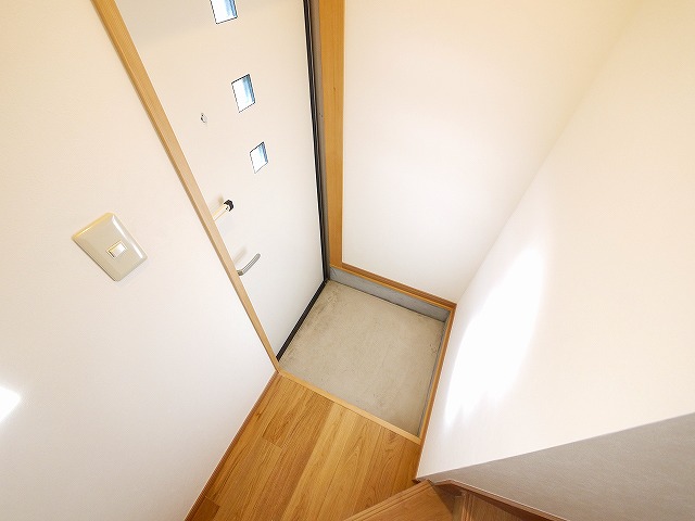 玄関　落ち着いた玄関です