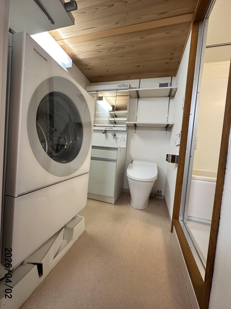 建物外観　ドラム乾燥機洗濯機