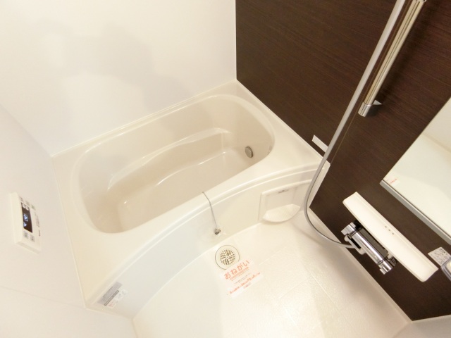 バス・シャワールーム　追い焚き浴室乾燥機付き
