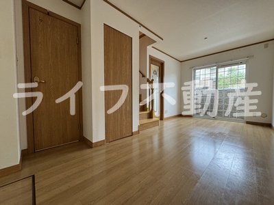 居室・リビング　居間です