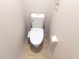 トイレ　コンパクトで使いやすいトイレです