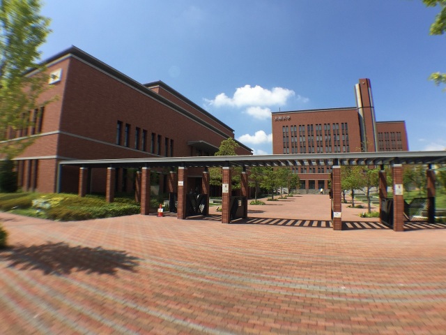 大学・短大　私立大和大学（大学・短大）まで983m