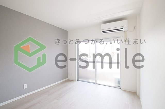 居室・リビング　居間です
