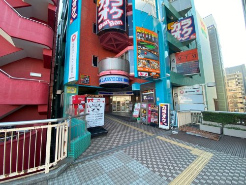 コンビニ　ローソン 松戸駅東口店（コンビニ）まで462m