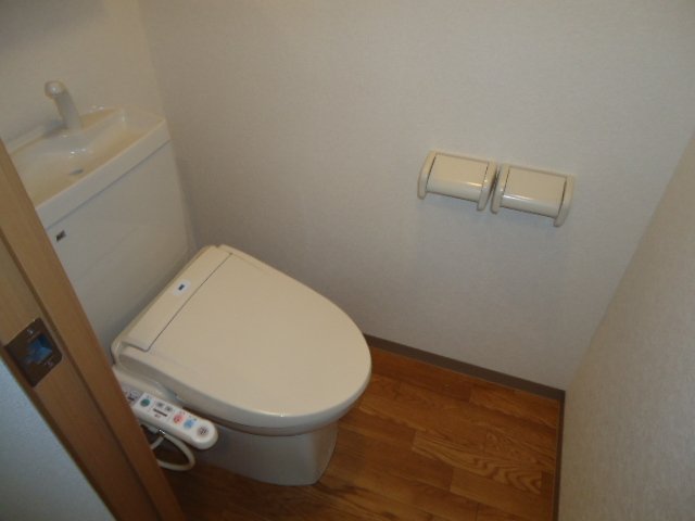 トイレ　シャワー付トイレ（イメージ）