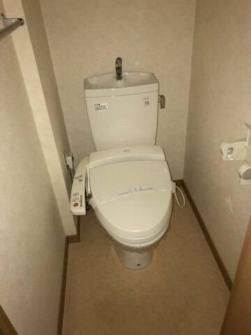 トイレ　※過去退去時のお写真です