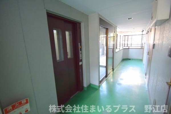 ロビー